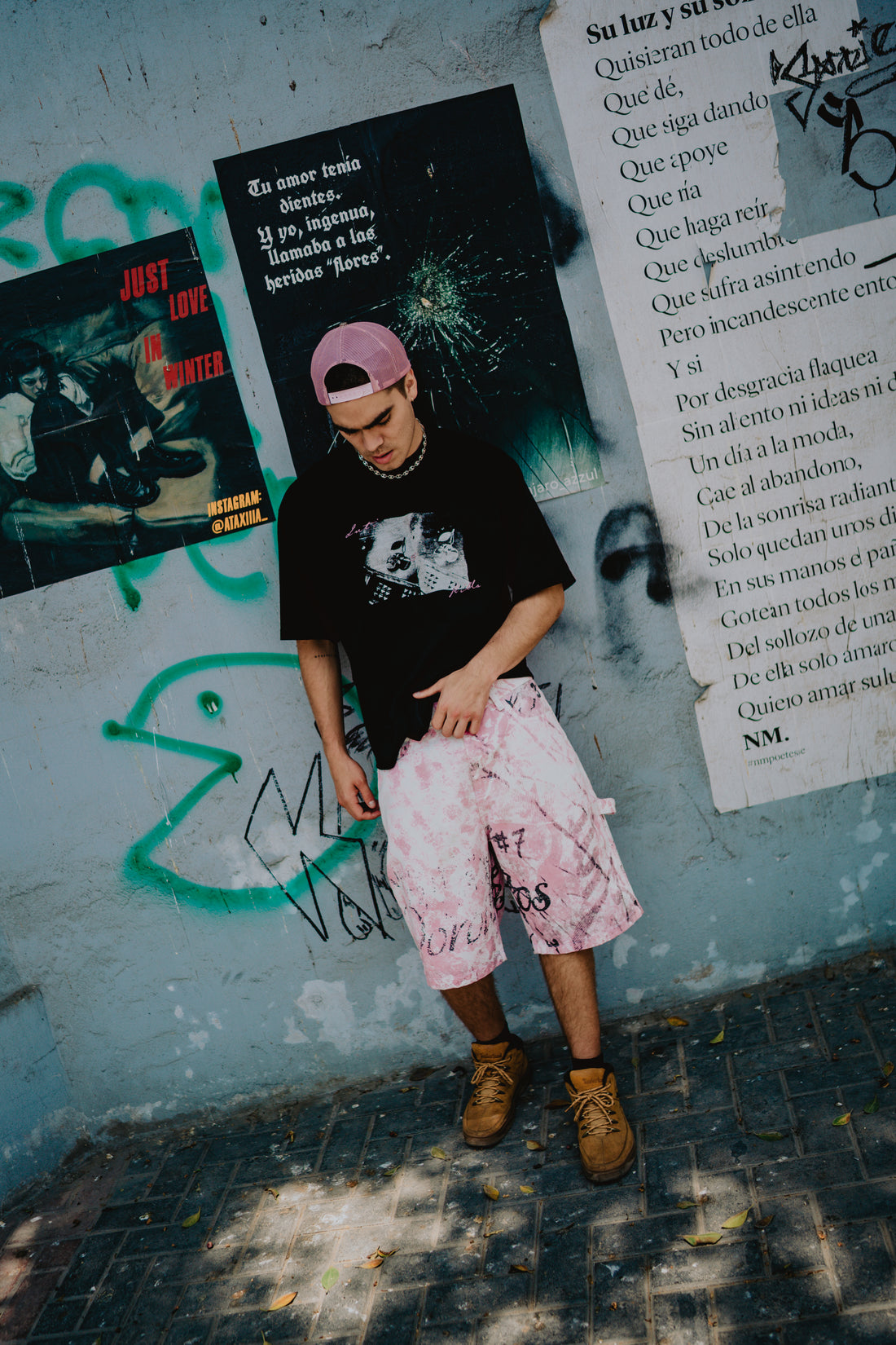 Pink carpenter jort
